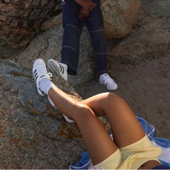 Adidas Women's Cloud White Core Black Originals Superstar Shoes Size 8.5 - Picture 1 of 12